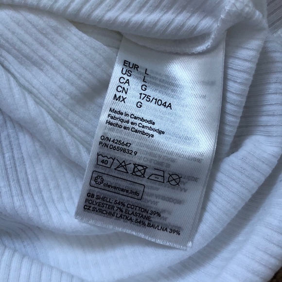 Off the Shoulder Shirt - Picture 3 of 3